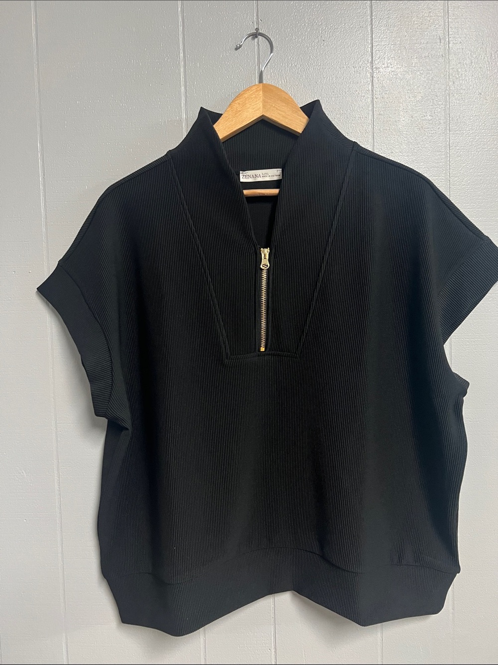 NWOT Zenana Top Blouse Shirt L/XL Black